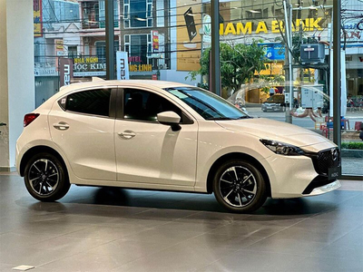 New Mazda 2 1.5 Sport Luxury