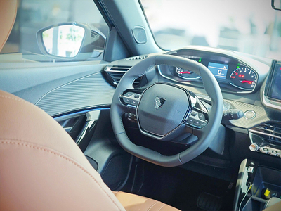 New Peugeot 2008 ICONIC