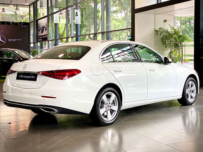 Mercedes-Benz C 200 Avantgarde 2025 (V2)