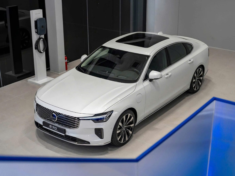 Volvo S90 Plug-in Hybrid Ultra
