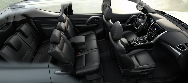 New Mitsubishi Pajero Sport Gasoline 4x4 AT - Premium