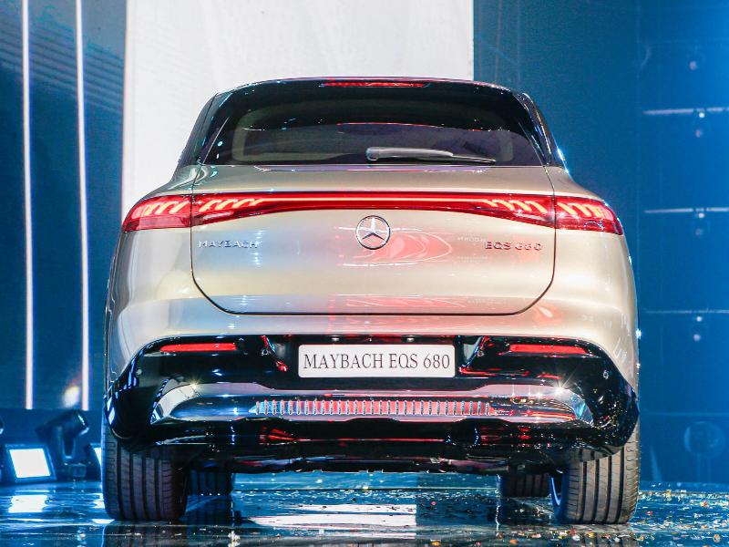 Mercedes-Maybach EQS 680 SUV