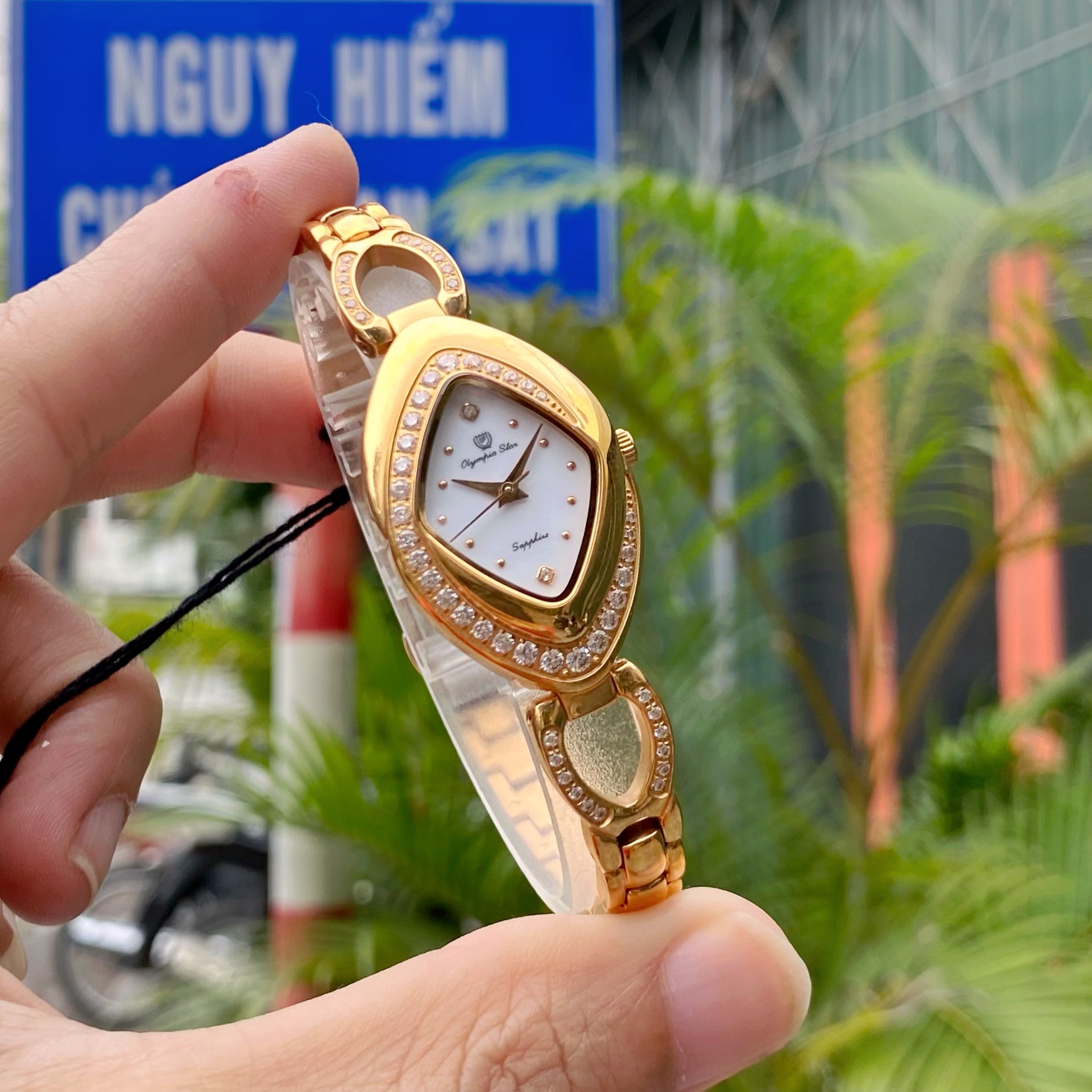 ĐỒNG HỒ NỮ OLYMPIA STAR MẶT OVAN OPA28028L CHÍNH HÃNG ĐỒNG HỒ NỮ OLYMPIA STAR MẶT OVAN OPA28028L CHÍNH HÃNG