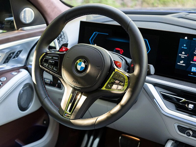 BMW XM Hybrid