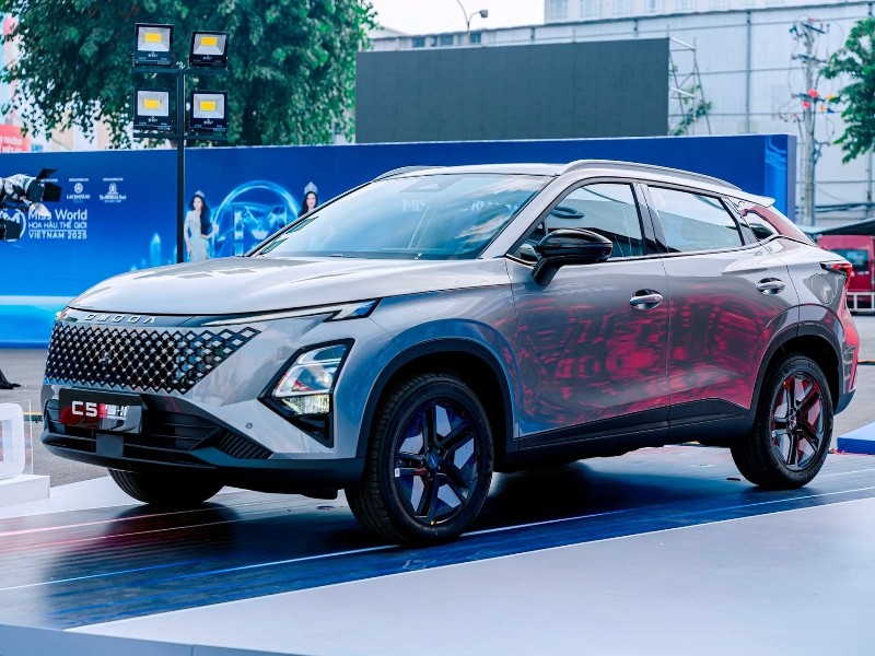 Omoda C5 SHS Flagship