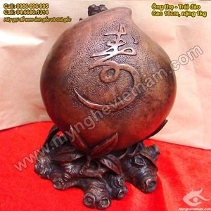 Ông thọ ngồi trong trái Đào, Biểu tượng chúc thọ số 1