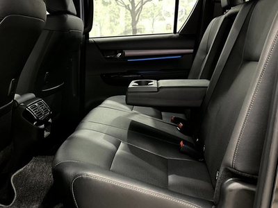 Toyota Hilux 2.8L 4x4 AT Adventure