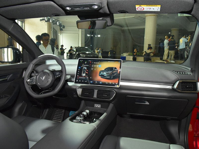 VinFast VF8 Plus