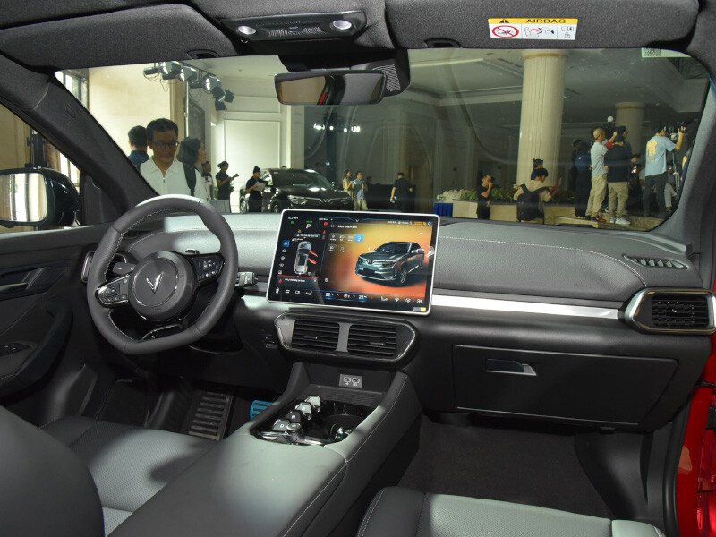 VinFast VF8 Eco