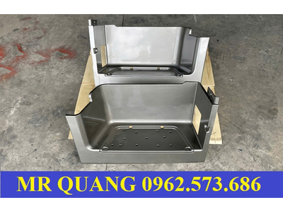 Ốp bậc dưới Hyundai Xcient