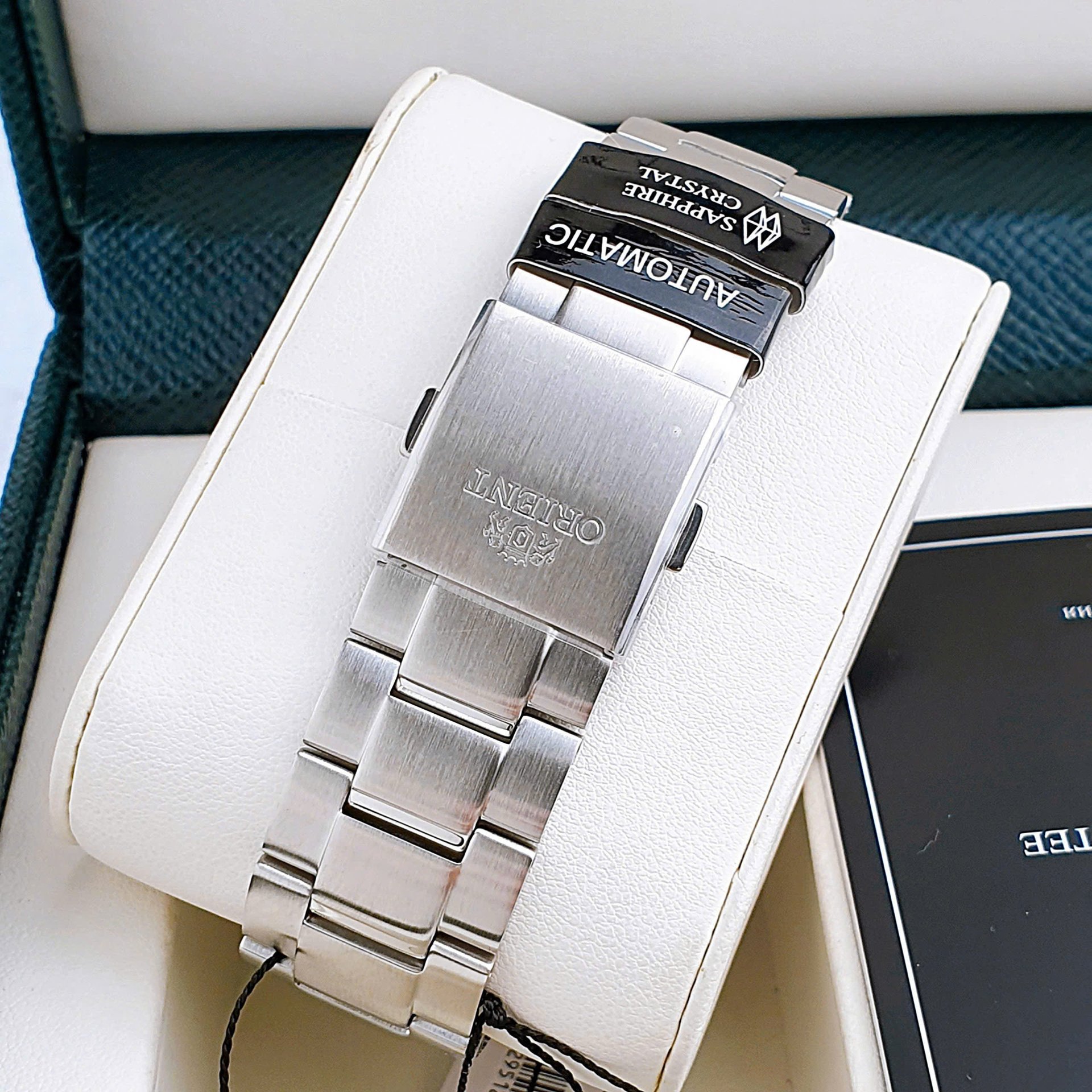 Orient Automatic Small Second RA-AR0010R10B - tông màu độc hiếm đầy ma mị !