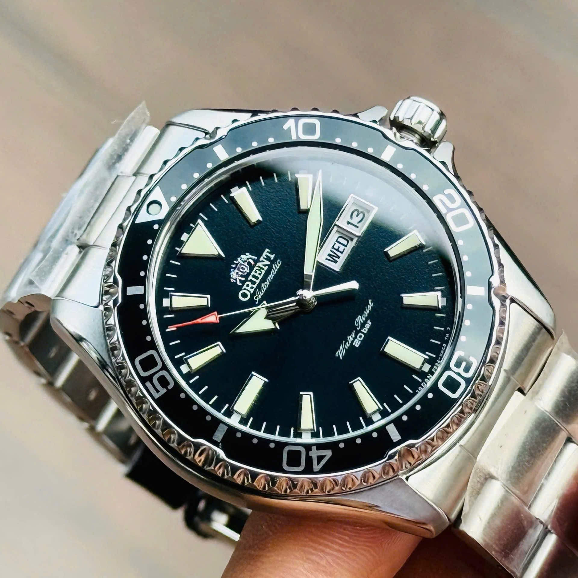 Orient Mako III Blue RA-AA0002L19B - Sắc xanh đại dương trên cổ tay