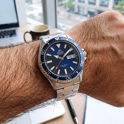 Orient Mako III Blue RA-AA0002L19B - Sắc xanh đại dương trên cổ tay