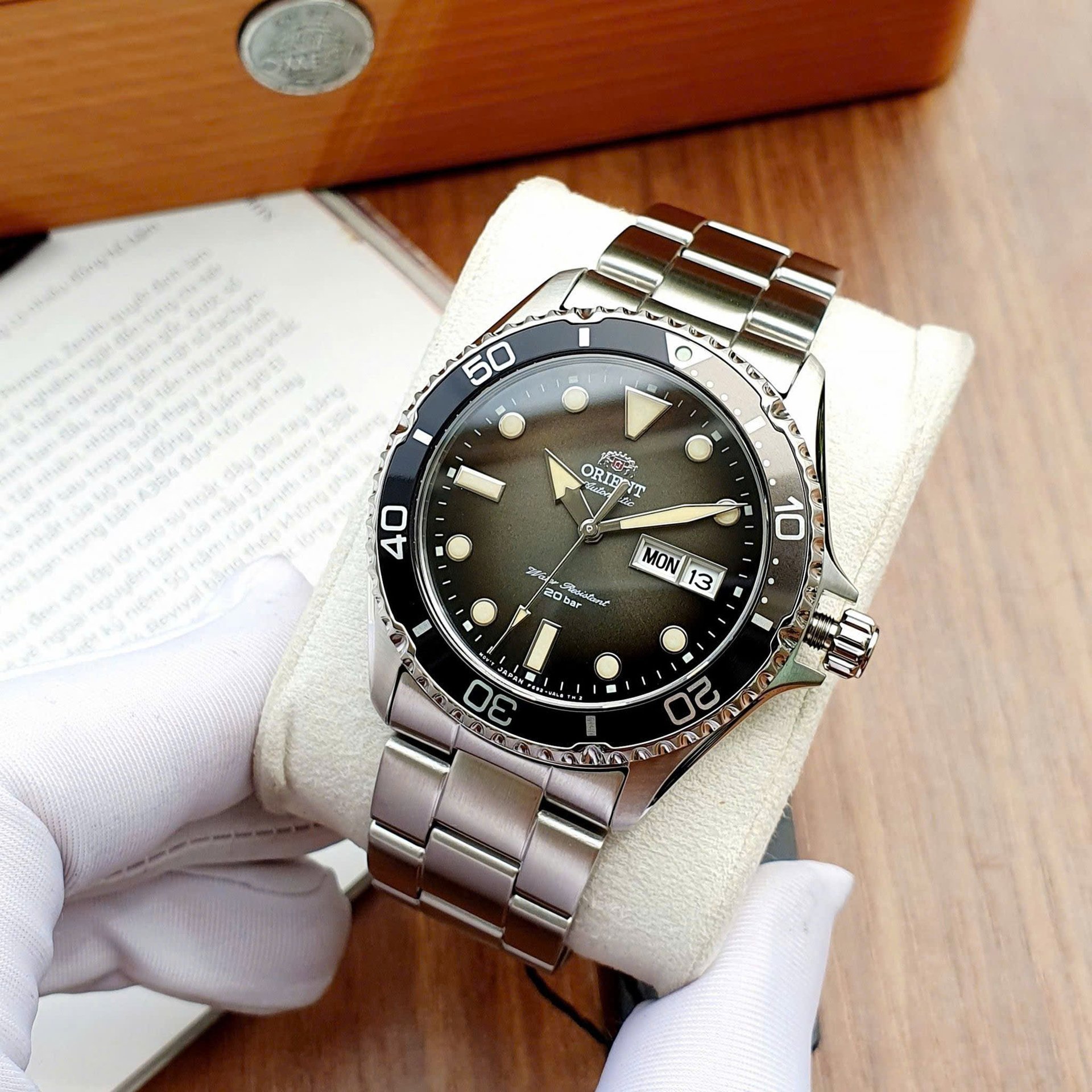 Orient Mako III Blue RA-AA0002L19B - Sắc xanh đại dương trên cổ tay