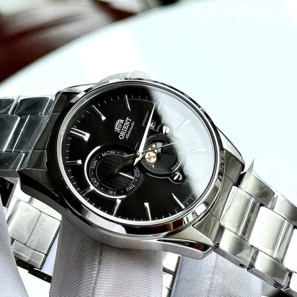 Orient Sun and Moon Gen 5 RA-AK0307B30B - phong cách đầy cuốn hút dành cho quý ông hiện đại