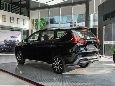 New Mitsubishi Xpander AT Premium