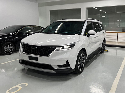 KIA Carnival 2.2D Luxury 8 chỗ