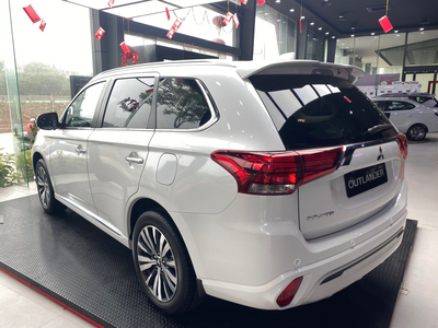Mitsubishi Outlander 2.0 CVT 2024