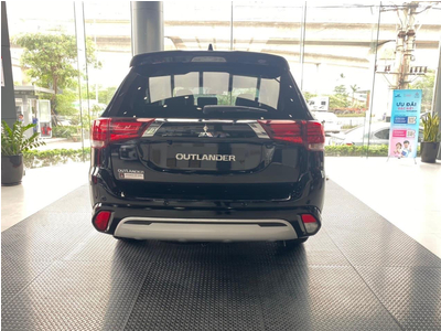 Mitsubishi Outlander 2.0 CVT Premium 2024