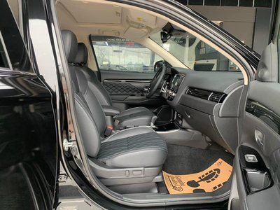 Mitsubishi Outlander 2.0 CVT Premium 2024