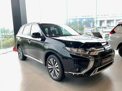 Mitsubishi Outlander 2.0 CVT 2025