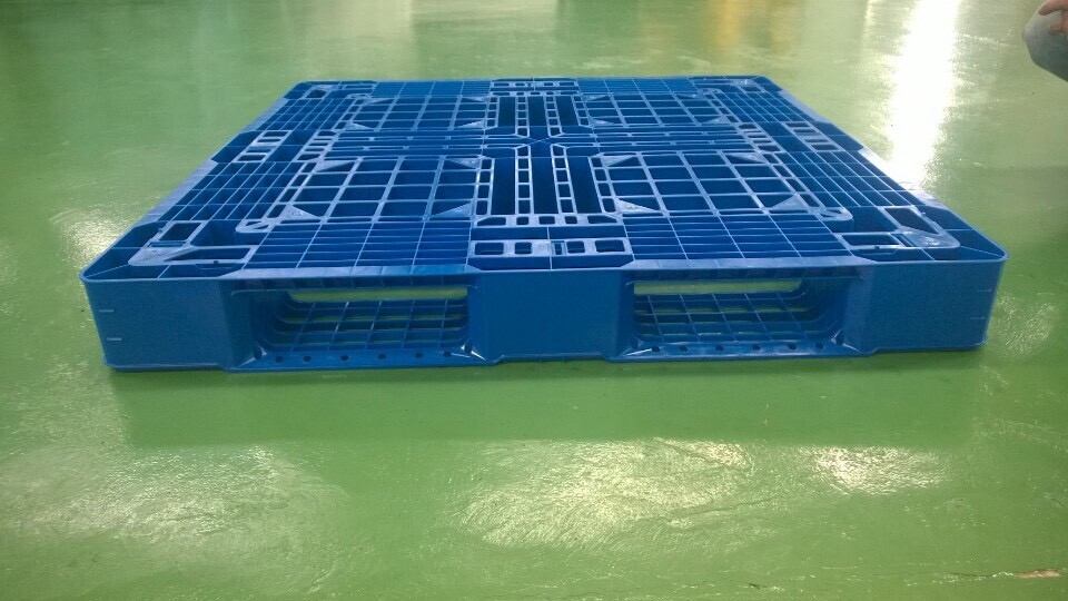 pallet nhựa HDPE
