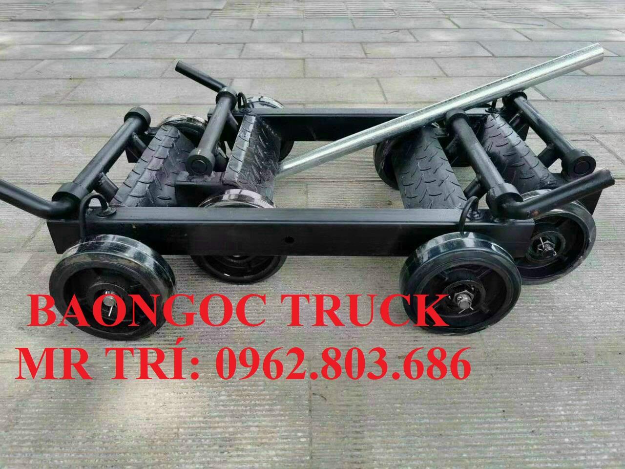 Patin kéo xe cứu hộ giao thông