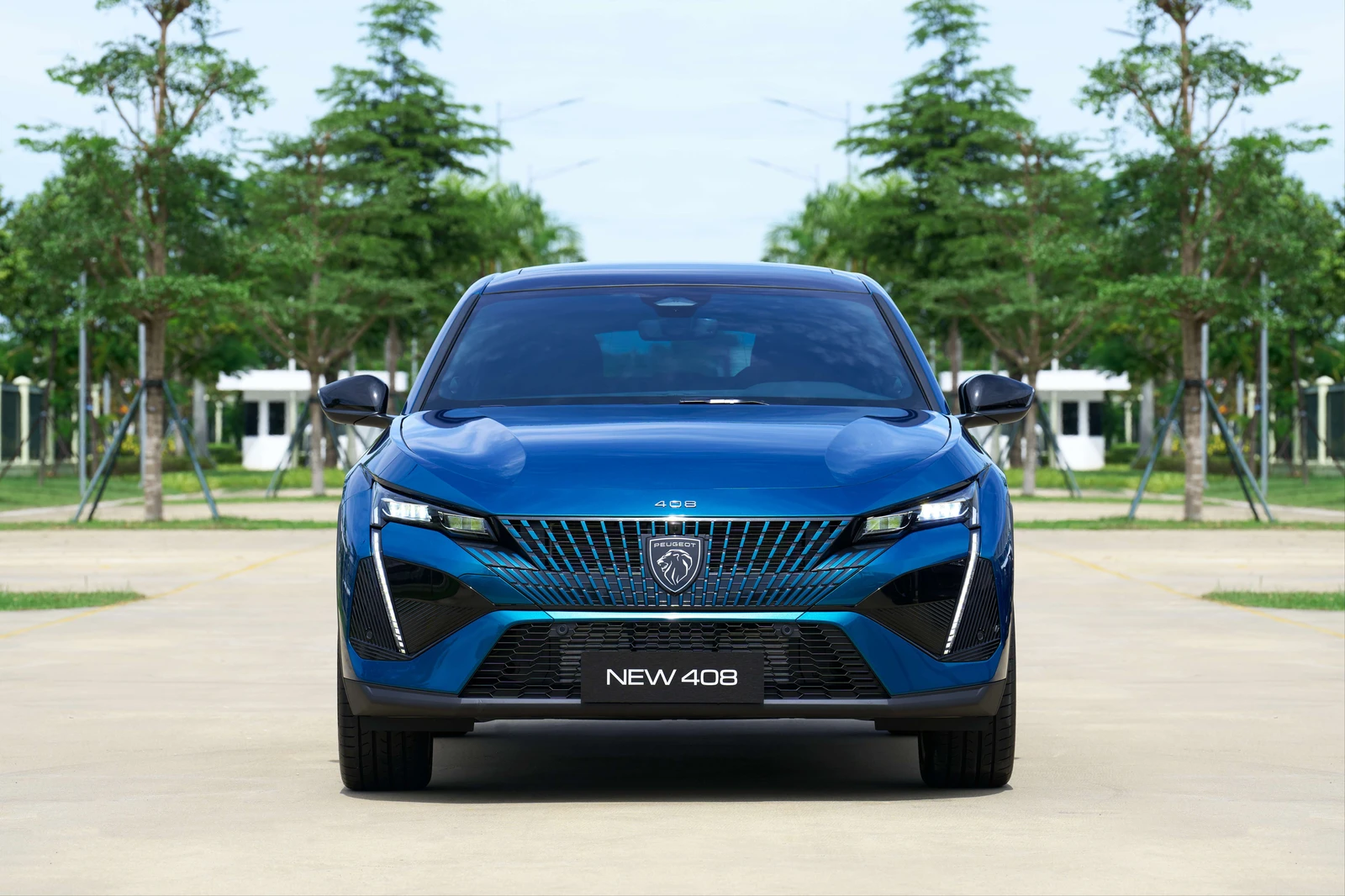 PEUGEOT 408