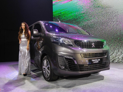 Peugeot Traveller Luxury