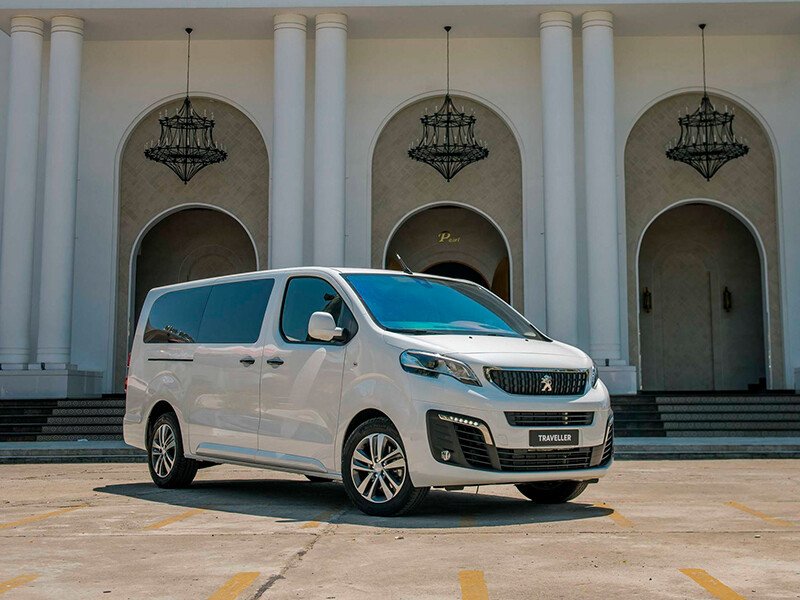 Peugeot Traveller Luxury