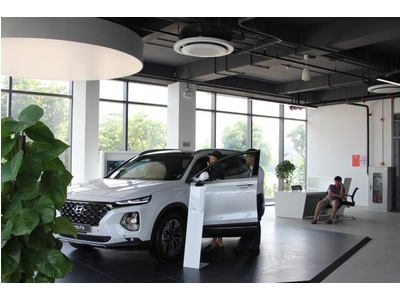 Phí trước bạ giảm 50%: Mua xe nội được giảm hàng trăm triệu đồng