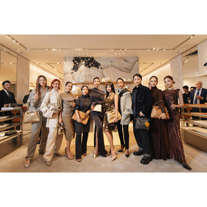 Phụ kiện thời trang là gì? Đâu là xu hướng phụ kiện thời trang 2024