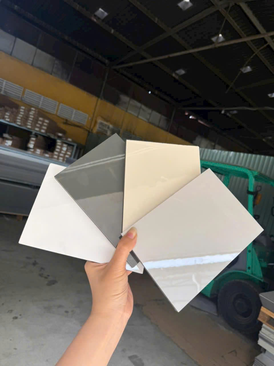 Tấm ốp sợi than tre PHỦ PET 5MM- 8MM BÌNH DÂN TẠI HCM