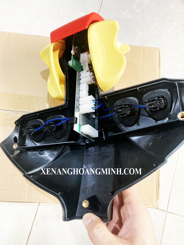 TAY ĐIỀU KHIỂN XE NÂNG ĐIỆN REMA