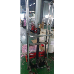 con lăn xe nâng tay cao- phụ tùng xe nâng tay Hoàng Minh- sửa xe nâng tay Hoàng Minh