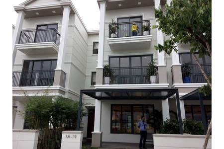 Phục hồi hệ thống cửa kính tại khu Biệt thự Nine South Estates VinaCapital Q7