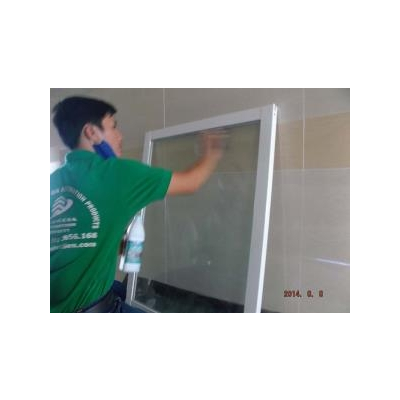 Phục hồi tẩy ố kính Khu tái Đinh Cư Bình Khánh 1080 căn hôi