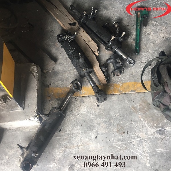Sửa chữa ty ben, thước lái xe nâng điện