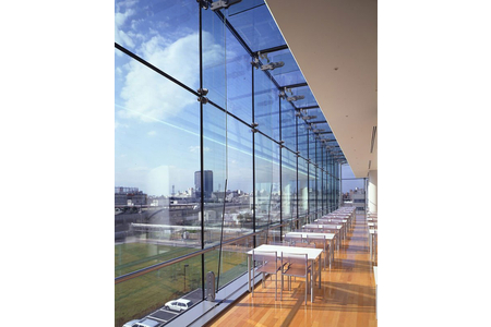 DỊCH VỤ PHUN PHỦ NANO CHỐNG BÁM BỤI TÒA NHÀ KÍNH