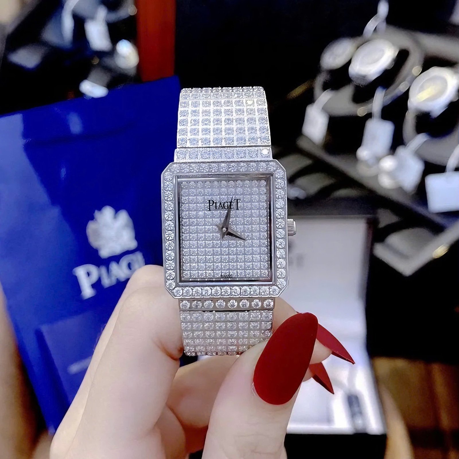 ĐỒNG HỒ PIAGET FULL DIAMOND G0A02701
