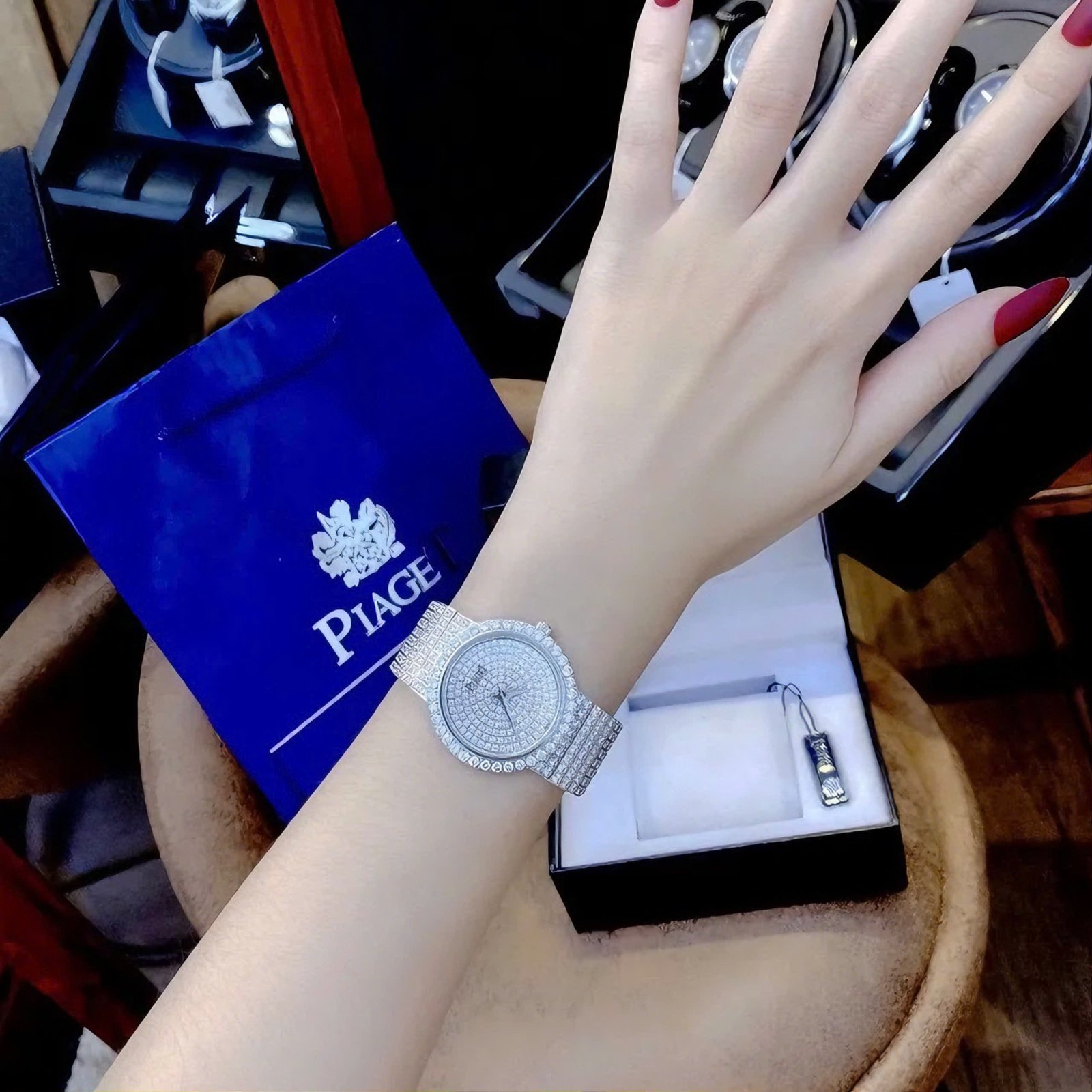 ĐỒNG HỒ PIAGET FULL DIAMOND G0A02701