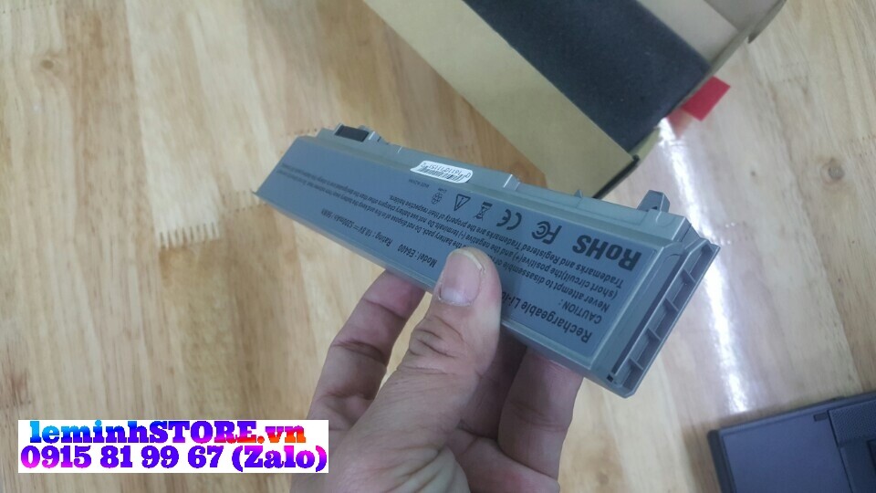 pin lithium-ion laptop