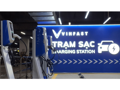 Pin và trạm sạc Ô tô điện