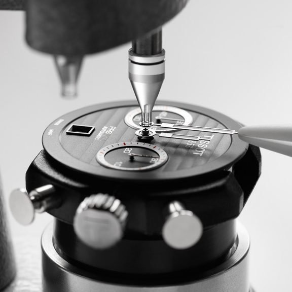 đặt lại kim đồng hồ