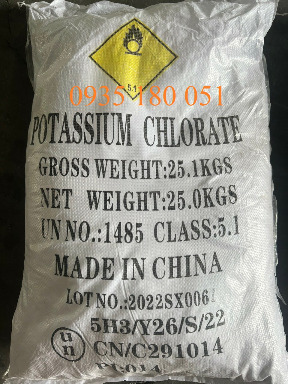 Potassium chlorate (KCLO3)