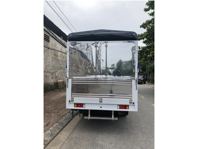 Isuzu QKR210 Thùng Bạt Dài 4.4m Tải 1.9 Tấn