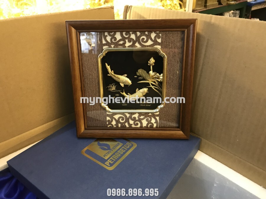 Tranh cá chép hoa sen mạ vàng 20x20cm
