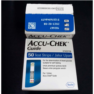 Que thử đường huyết Accu-Chek Guide 50