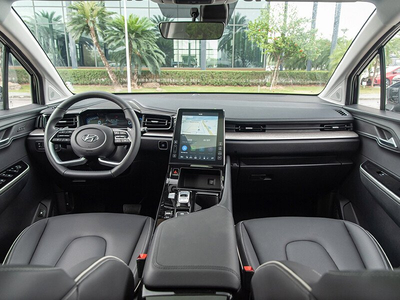Hyundai Custin 1.5L Cao Cấp