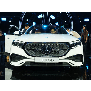 Mercedes Benz E300 AMG